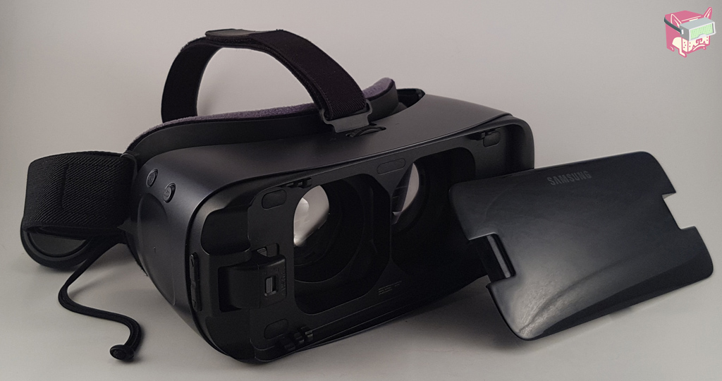 Samsung Gear VR Headset and Controller, FalseDogs